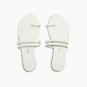 Tkees Leah sandals in cream size 8 NWT